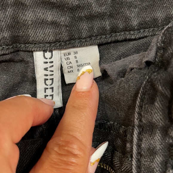 H&M black jean stretch distressed mini skirt 8 - Picture 7 of 13